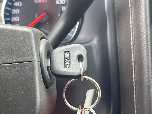 Photo of 2018 Summit White GMC Sierra 1500