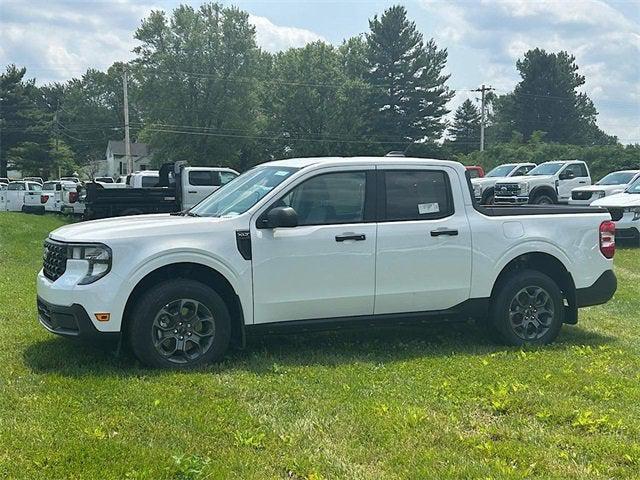 Photo of 2025 Oxford White Ford Maverick