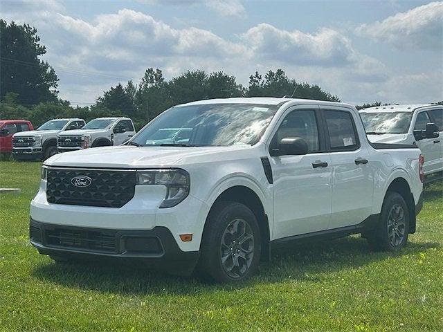 Photo of 2025 Oxford White Ford Maverick