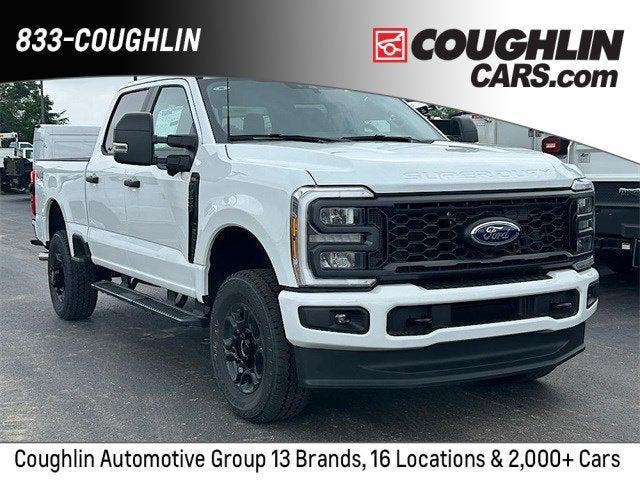 Photo of 2025 Oxford White Ford F-350