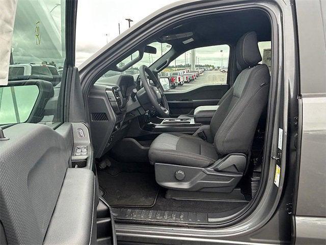Photo of 2025 Carbonized Gray Metallic Ford F-150