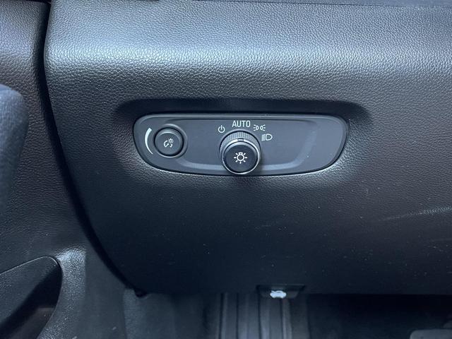 Photo of 2021 Satin Steel Metallic Chevrolet Traverse