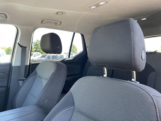 Photo of 2021 Satin Steel Metallic Chevrolet Traverse