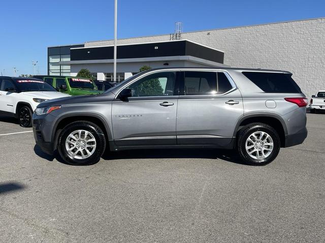 Photo of 2021 Satin Steel Metallic Chevrolet Traverse