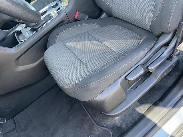 Photo of 2021 Satin Steel Metallic Chevrolet Traverse