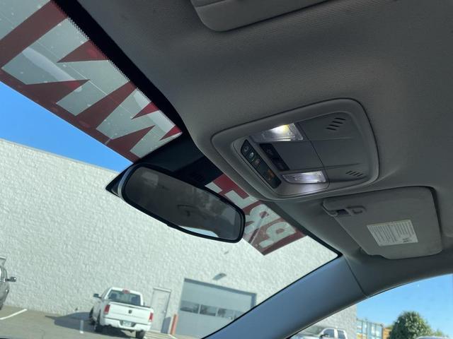 Photo of 2021 Satin Steel Metallic Chevrolet Traverse