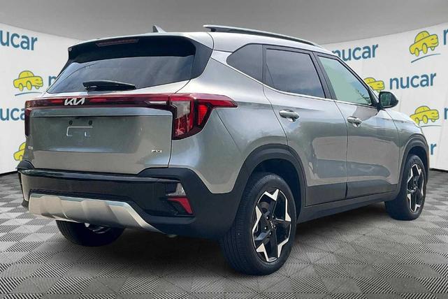 Photo of 2024 Steel Gray Kia Seltos