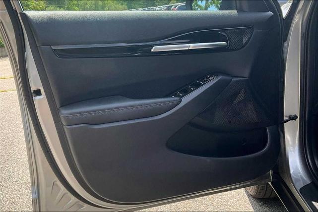 Photo of 2024 Steel Gray Kia Seltos
