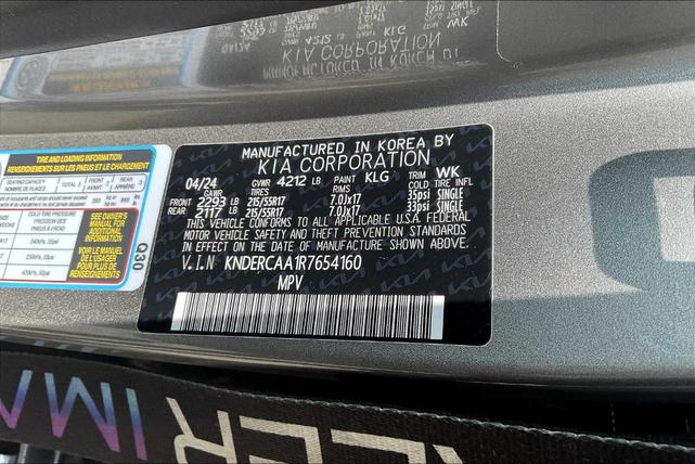 Photo of 2024 Steel Gray Kia Seltos