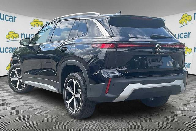 Photo of 2025 Deep Black Pearl Effect Volkswagen Tiguan