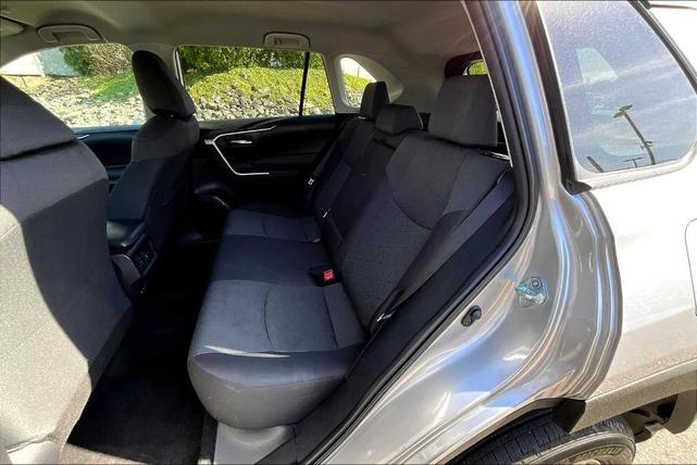 Photo of 2024 Silver Sky Metallic Toyota RAV4