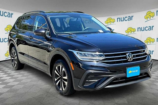 Photo of 2022 Deep Black Pearl Effect Volkswagen Tiguan