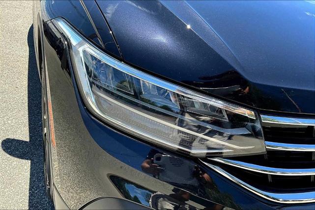 Photo of 2022 Deep Black Pearl Effect Volkswagen Tiguan
