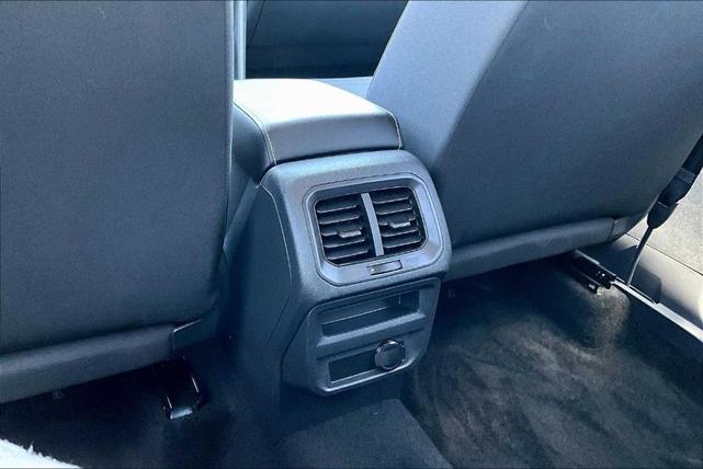 Photo of 2022 Deep Black Pearl Effect Volkswagen Tiguan