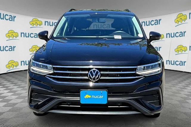 Photo of 2022 Deep Black Pearl Effect Volkswagen Tiguan