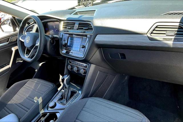 Photo of 2022 Deep Black Pearl Effect Volkswagen Tiguan