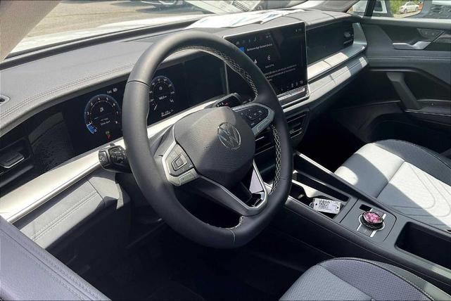 Photo of 2025 Pure White Volkswagen Tiguan