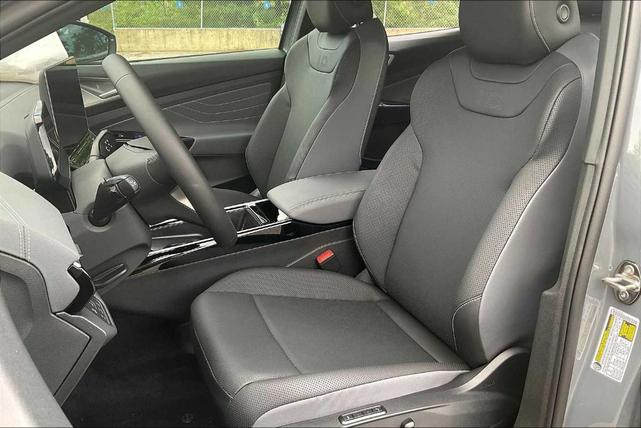 Photo of 2025 Pure Gray Volkswagen ID.4