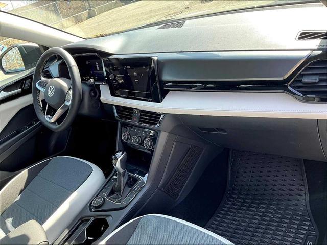 Photo of 2025 Platinum Gray Metallic Volkswagen Taos