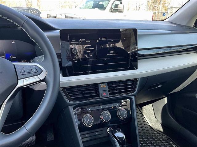 Photo of 2025 Platinum Gray Metallic Volkswagen Taos