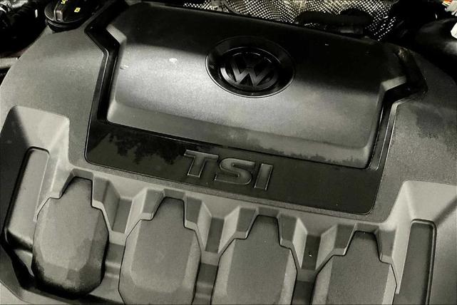 Photo of 2022 Pyrite Silver Metallic Volkswagen Tiguan