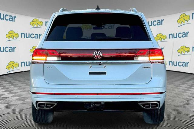 Photo of 2025 Opal White Pearl Effect Volkswagen Atlas