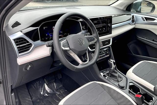 Photo of 2025 Platinum Gray Metallic Volkswagen Taos