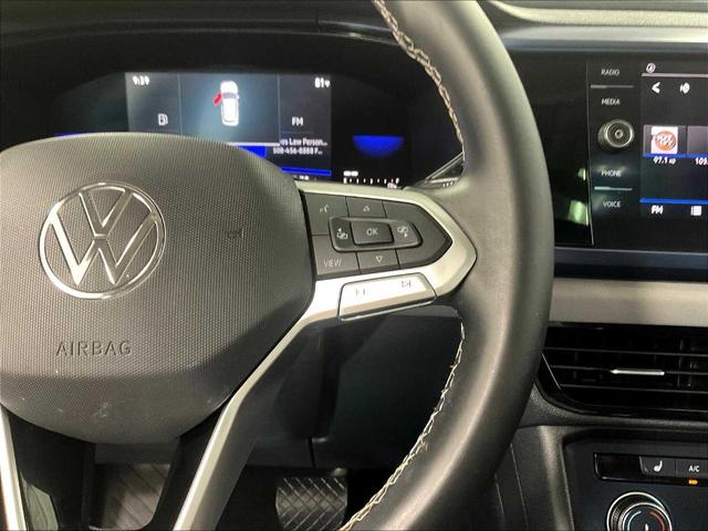 Photo of 2022 Deep Black Pearl Effect Volkswagen Taos