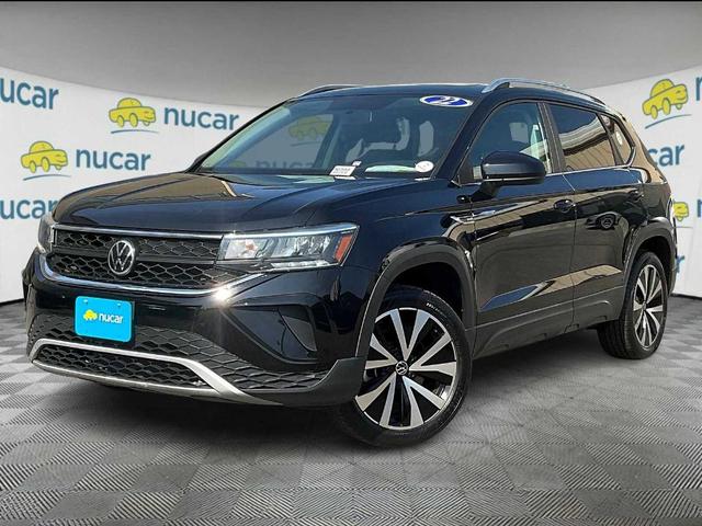 Photo of 2022 Deep Black Pearl Effect Volkswagen Taos