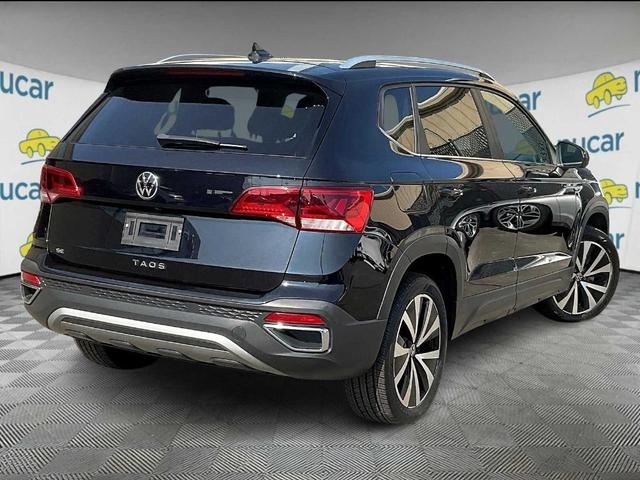 Photo of 2022 Deep Black Pearl Effect Volkswagen Taos