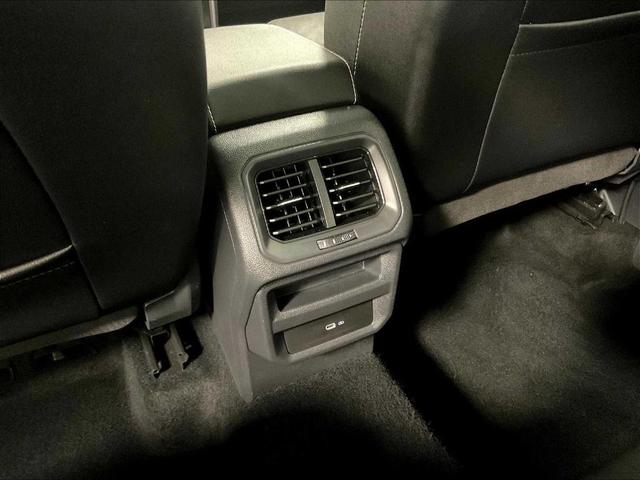Photo of 2022 Deep Black Pearl Effect Volkswagen Taos