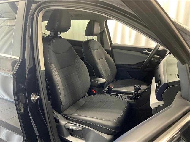 Photo of 2022 Deep Black Pearl Effect Volkswagen Taos