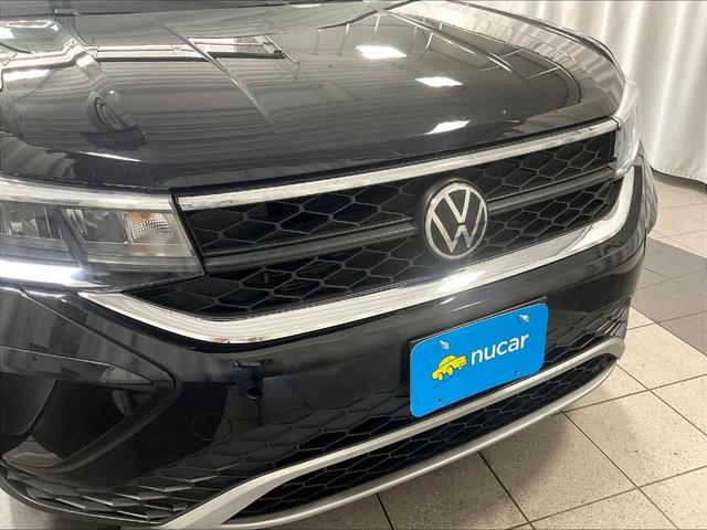Photo of 2022 Deep Black Pearl Effect Volkswagen Taos