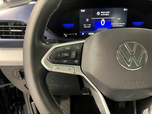 Photo of 2022 Deep Black Pearl Effect Volkswagen Taos