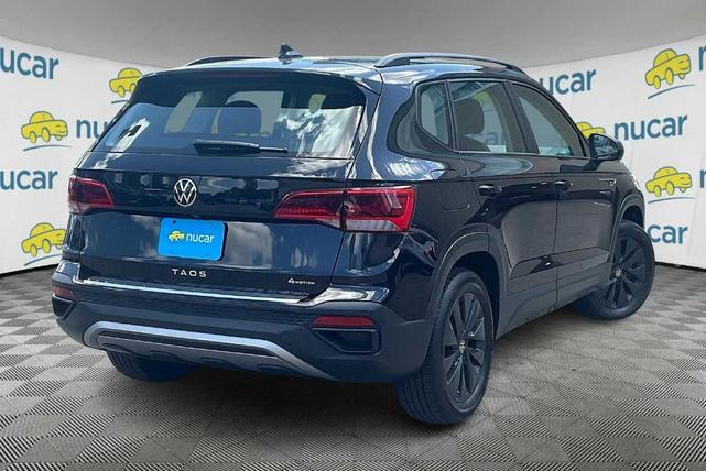 Photo of 2022 Deep Black Pearl Effect Volkswagen Taos