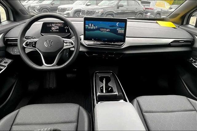 Photo of 2025 Opal White Pearl Effect Volkswagen ID.4