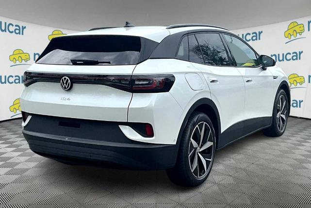 Photo of 2025 Opal White Pearl Effect Volkswagen ID.4