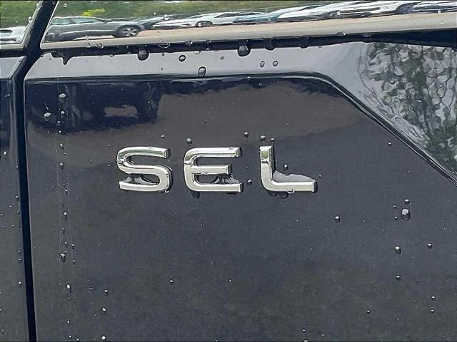 Photo of 2024 Deep Black Pearl Effect Volkswagen Atlas