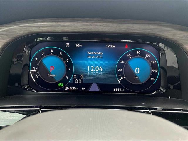 Photo of 2024 Deep Black Pearl Effect Volkswagen Atlas