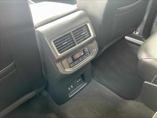 Photo of 2024 Deep Black Pearl Effect Volkswagen Atlas