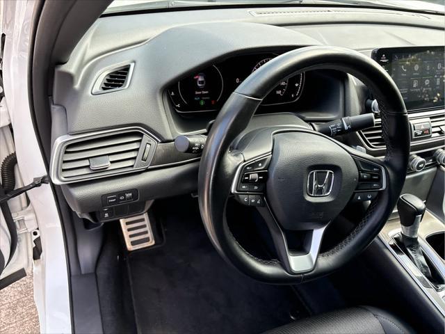 Photo of 2022 Platinum White Pearl Honda Accord