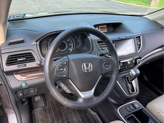 Photo of 2015 Kona Coffee Metallic Honda CR-V