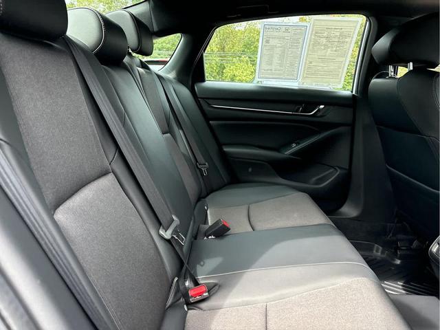 Photo of 2022 Platinum White Pearl Honda Accord