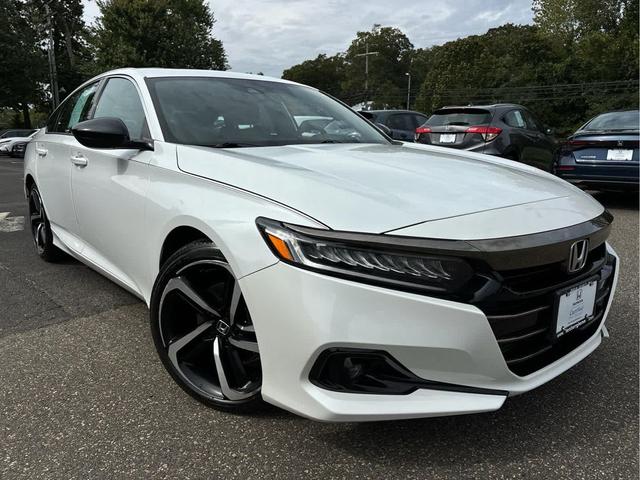 Photo of 2022 Platinum White Pearl Honda Accord