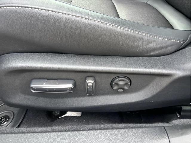 Photo of 2022 Platinum White Pearl Honda Accord