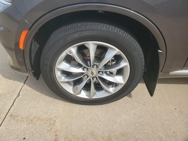 Photo of 2021 Granite Clearcoat Metallic Dodge Durango