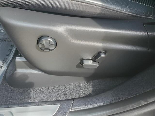 Photo of 2021 Granite Clearcoat Metallic Dodge Durango
