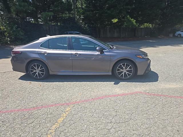 Photo of 2024 Predawn Gray Mica Toyota Camry
