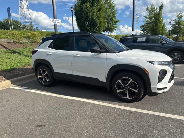 Photo of 2023 Summit White Chevrolet Trailblazer