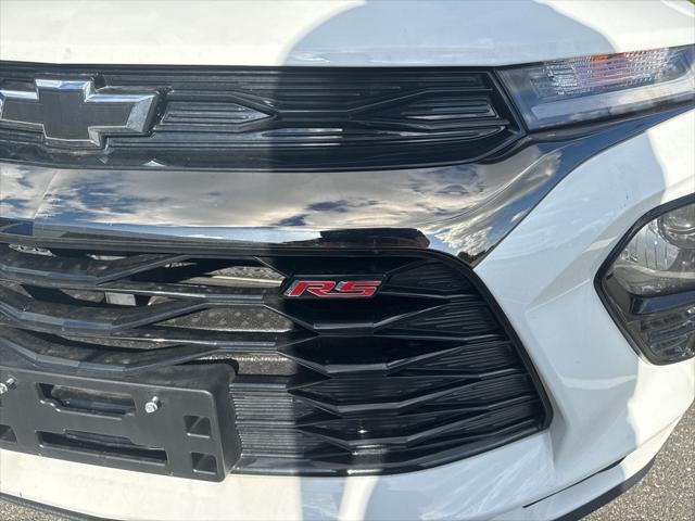 Photo of 2023 Summit White Chevrolet Trailblazer